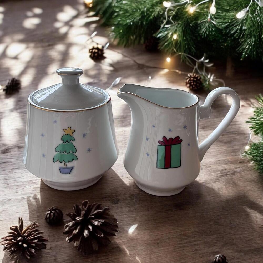 Merry Brite Festive Christmas Cream & Lidded Sugar Set with Christmas Design